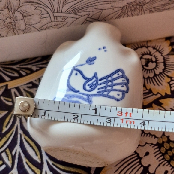 Blue and White Mini Bud With A Dove Holding An Olive branch Vase - Picture 3 of 6